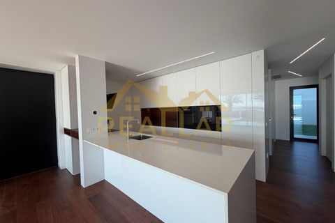 Villa a Esposende, Braga, Esposende - € 1.250.000 | Ref: RL-125-578 - foto 3