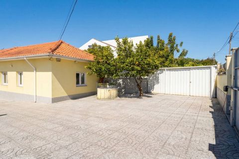Byhus i Espinho, Aveiro, Espinho - € 280.000 | Ref: 808267001 - foto 2