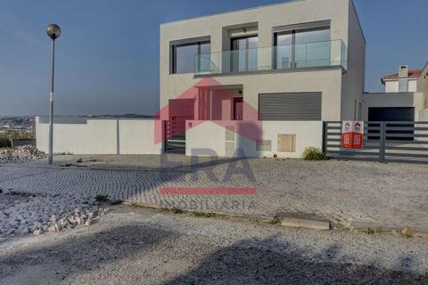 Villa i Lourinha, Lisbon, Lourinha - € 580.000 | Ref: 130260063 - foto 1