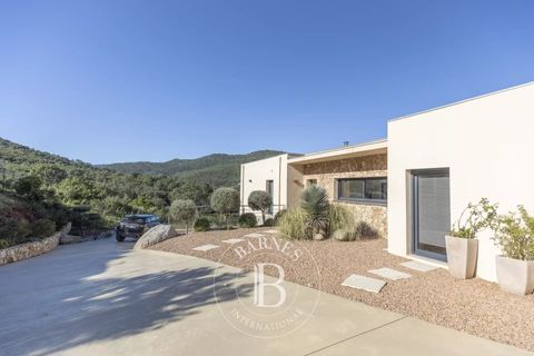 Villa i Conca, Corse-du-Sud, Conca - € 1 359 000 | Ref: RV2138 - foto 3