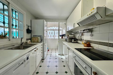 Villa i Fuengirola, Malaga, Fuengirola - € 490.000 | Ref: FE-MA-0468 - foto 4