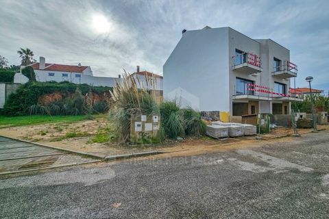 Helårsgrund i Ericeira, Lisbon, Ericeira - € 217.500 | Ref: V26054 - foto 2