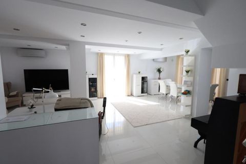 Villa i Cabo Roig, Alicante, Cabo Roig - € 990 000 | Ref: 774147 - foto 10