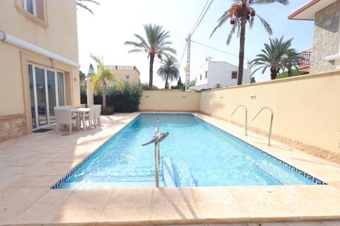 Villa i Cabo Roig, Alicante, Cabo Roig - € 990 000 | Ref: 774147 - foto 30