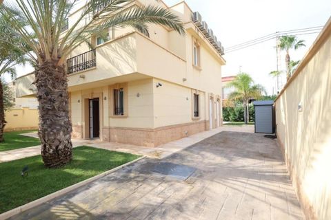 Villa i Cabo Roig, Alicante, Cabo Roig - € 990 000 | Ref: 774147 - foto 34