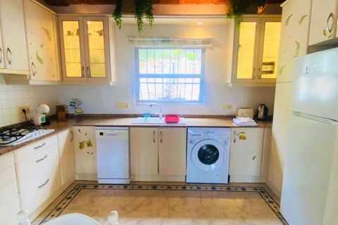 Villa a Denia, Alicante, Denia - € 430.000 | Ref: FRE-4467413 - foto 7