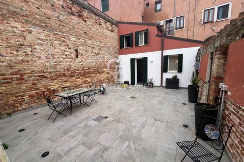 Villa a Venice, Venice, Venice - € 1.200/mes | Ref: CBI138-1939-235 - foto 3