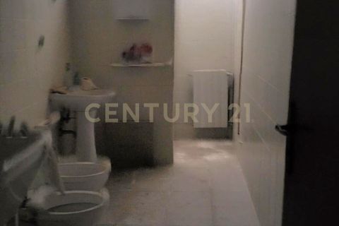 Garage i Catania, Catania, Catania - € 75.000 | Ref: 04-001 - foto 6