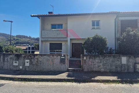Villa i Arcos de Valdevez, Viana do Castelo, Arcos de Valdevez - € 404.000 | Ref: AVV-2545-JG-0316 - foto 1