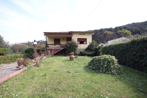 Villa i Lucca, Lucca, Lucca - € 445.000 | Ref: IA04201 - foto 1