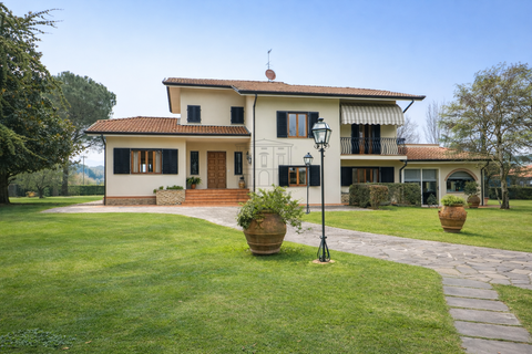 Villa i Lucca, Lucca, Lucca - € 850.000 | Ref: IA04203 - foto 1