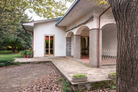 Villa a Vetralla, Viterbo, Vetralla - € 255.000 | Ref: CBI006-11-333058 - foto 2