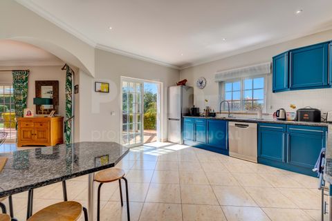 Villa i Lagoa, Faro, Lagoa - € 1.299.000 | Ref: V31093 - foto 12