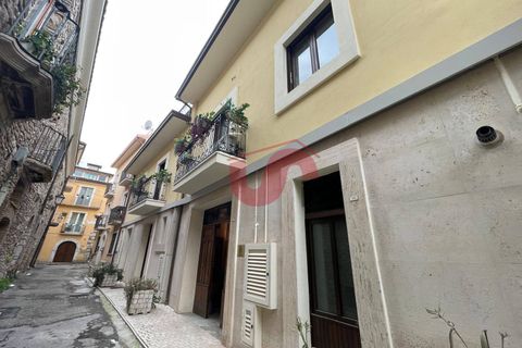 L'establiment comercial a Benevento, Benevento, Benevento - € 2.500/mes | Ref: AA39832 - foto 24