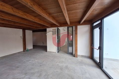 L'establiment comercial a Benevento, Benevento, Benevento - € 2.100/mes | Ref: AA39430 - foto 4