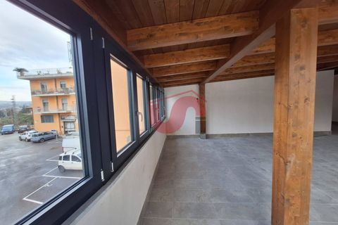 L'establiment comercial a Benevento, Benevento, Benevento - € 2.100/mes | Ref: AA39430 - foto 5
