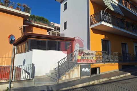 L'establiment comercial a Benevento, Benevento, Benevento - € 2.100/mes | Ref: AA39430 - foto 14