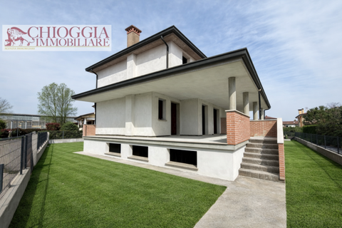 Villa a Chioggia, Venice, Chioggia - € 165.000 | Ref: 812 - foto 2