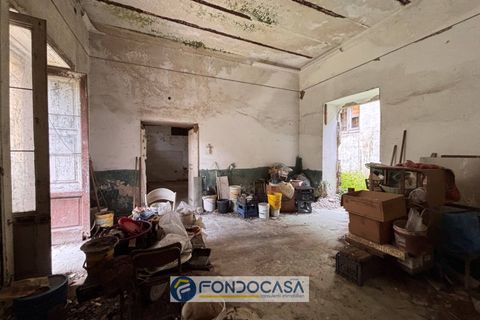 Erhvervsejendom i Sant'Antimo, Naples, Sant'Antimo - € 350.000 | Ref: Via Girardi palazzo Sant'Antimo - foto 6