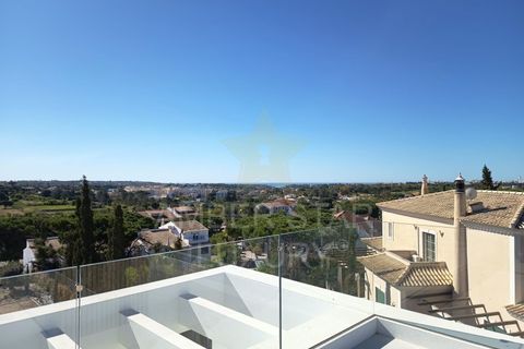 Villa i Quarteira, Faro, Quarteira - € 2.750.000 | Ref: 0215/26 - foto 1