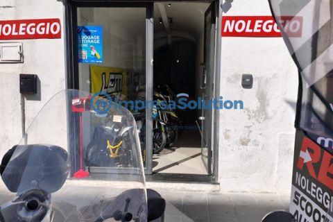 Erhvervsejendom i Naples, Naples, Naples - € 200.000 | Ref: flegreo.a - foto 9