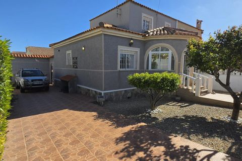 Villa i Torrevieja, Alicante, Torrevieja - € 319.900 | Ref: C798/3390 - foto 39