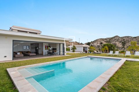 Villa i Mutxamel, Alicante, Mutxamel - € 1.249.000 | Ref: ALI67931 - foto 1