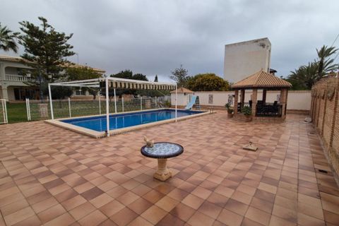 Villa i Cabo Roig, Alicante, Cabo Roig - € 1.490.000 | Ref: MLSC7599915/13477 - foto 7