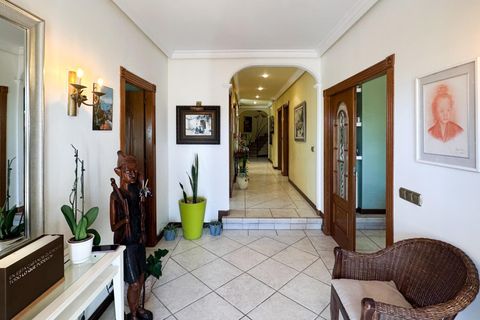Villa i Torrevieja, Alicante, Torrevieja - € 950.000 | Ref: MLSC7452665/13477 - foto 5