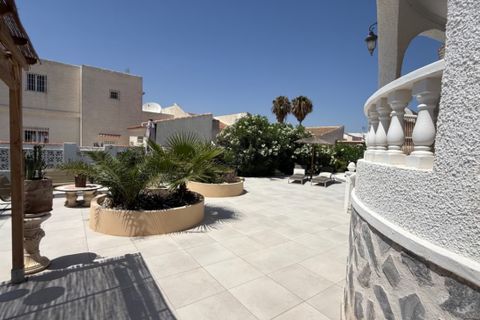 Villa a Torrevieja, Alicante, Torrevieja - € 645.000 | Ref: 774471 - foto 41
