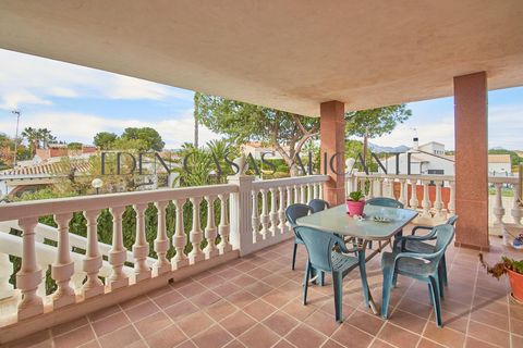 Villa en Mutxamel, Alicante, Mutxamel - € 550.000 | Ref: 01484/8734 - photo 39