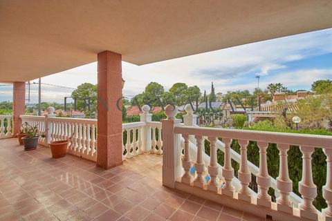 Villa en Mutxamel, Alicante, Mutxamel - € 550.000 | Ref: 01484/8734 - photo 40