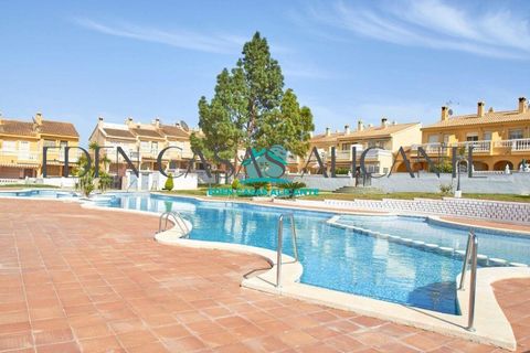 Rækkehus i El Campello, Alicante, El Campello - € 219.000 | Ref: 01486/8734 - foto 1