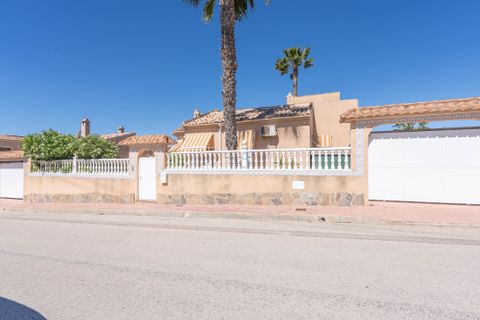 Villa i Benijofar, Alicante, Benijofar - € 340.000 | Ref: P8869 - foto 2