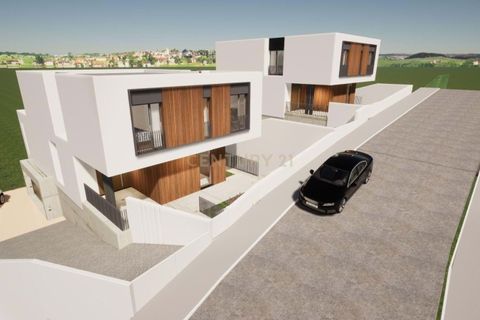 Helårsgrund i Coimbra, Coimbra, Coimbra - € 285.000 | Ref: C0234-02841 - foto 1