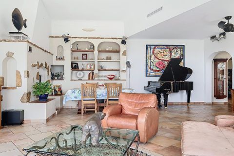 Villa a Chateauneuf-Grasse, Alpes-Maritimes, Chateauneuf-Grasse - € 4.500/mes | Ref: LM1869-BOURGEOISIMMO06 - foto 7