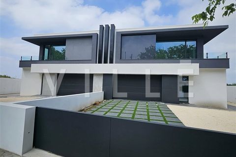 Villa i Aveiro, Aveiro, Aveiro - € 625.000 | Ref: AV2871 - foto 1