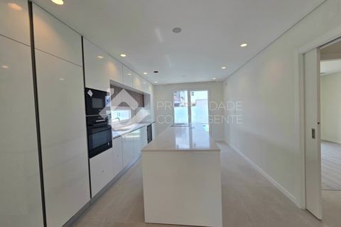 Villa i Seixal, Setubal, Seixal - € 675.000 | Ref: 390 - foto 15