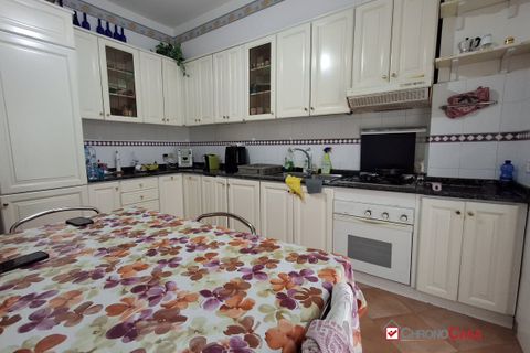 Apartament a Messina, Messina, Messina - € 280/mes | Ref: 3AR03 - foto 3