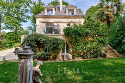 Villa i Rueil-Malmaison, Hauts-de-Seine, Rueil-Malmaison - € 3.980.000 | Ref: 86237615 - foto 1