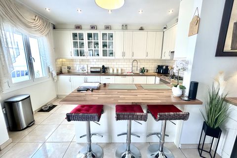 Villa a Filipinas, Alicante, Filipinas - € 390.000 | Ref: 774631 - foto 6