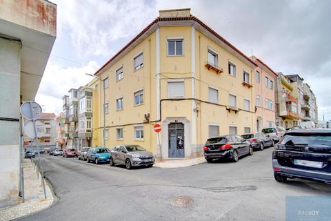 Lejlighed i Queluz, Lisbon, Queluz - € 300.000 | Ref: APTMA210 - foto 1