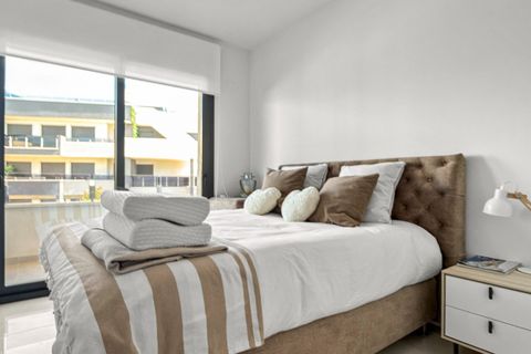 Lejlighed i Playa Flamenca, Alicante, Playa Flamenca - € 450.000 | Ref: V-22067 - foto 4