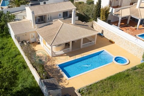 Villa i Luz, Faro, Luz - € 775.000 | Ref: V1896 - foto 2