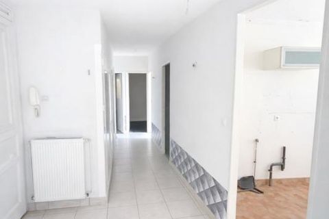 Villa a Saran, Loiret, Saran - € 165.000 | Ref: RDC793S - foto 4