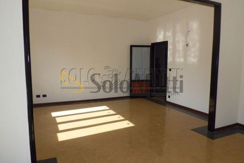 Apartament a Pavia, Pavia, Pavia - € 1.500/mes | Ref: AB001808 - foto 5