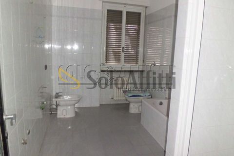 Apartament a Pavia, Pavia, Pavia - € 1.500/mes | Ref: AB001808 - foto 8