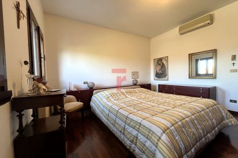 Villa a Limena, Padua, Limena - € 329.000 | Ref: AV10 - foto 8