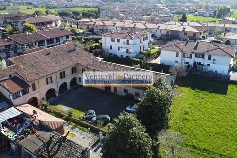 Landejendom i Bedizzole, Brescia, Bedizzole - € 380.000 | Ref: AS611 - foto 1