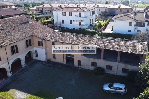 Landejendom i Bedizzole, Brescia, Bedizzole - € 380.000 | Ref: AS611 - foto 4